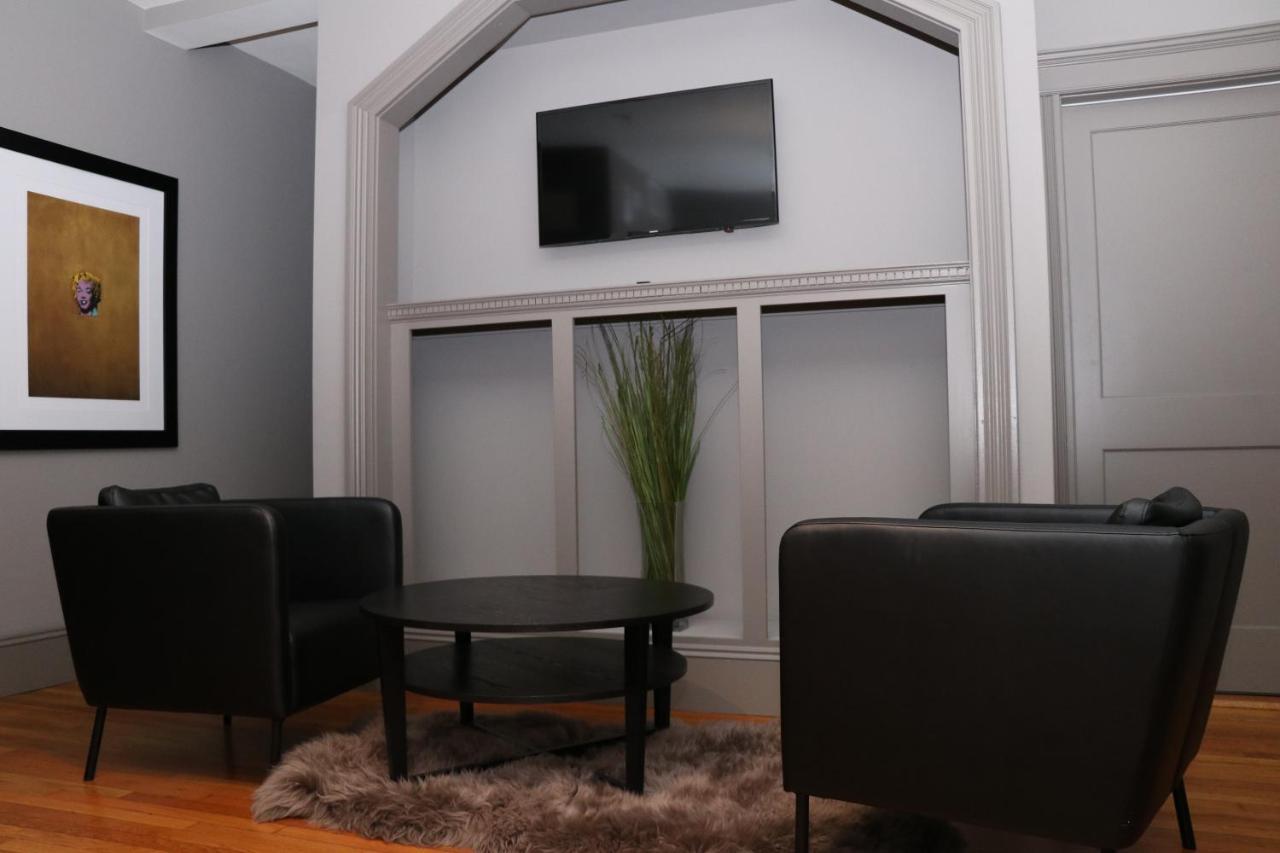A Stylish Stay With A King Bed And Heated Floors #27 Бруклин Экстерьер фото